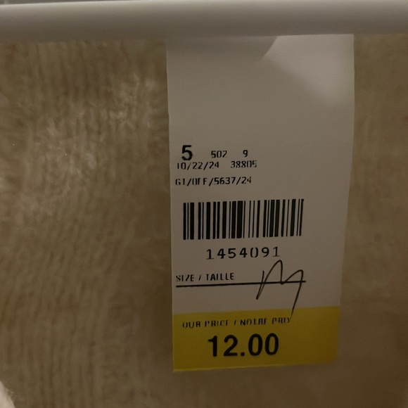 Cardigan - Picture 2 of 2